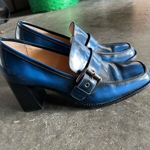 M. Gemi shiny blue pumps - buckle